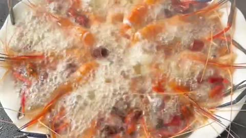 Shocking! This is how blue delicacies are made!