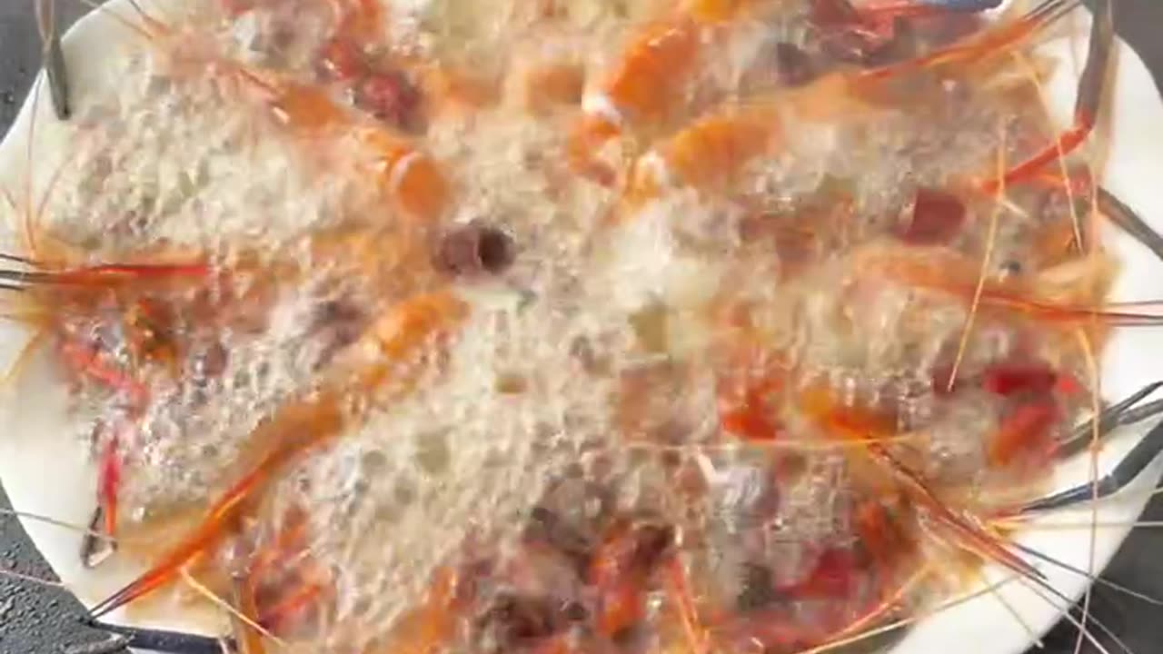 Shocking! This is how blue delicacies are made!