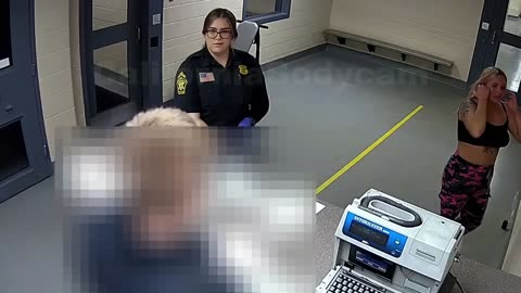 Bodycam DUI Arrest - 24-Year-Old Woman Crashes Car and Gets Arrested for DUI