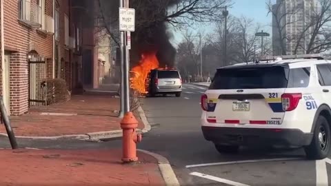 🚨BREAKING: Left-wing extremists have reportedly set fire to an ICE van in