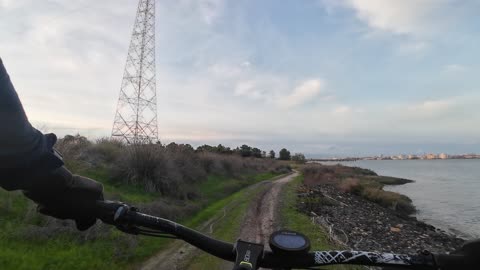 BIZZIKE RIZZIDE na MARGEM SUL, Portugal - Seixal S06E22 8th of DEC 2K25 pt 7