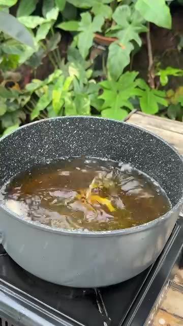 Cook bannana flowers