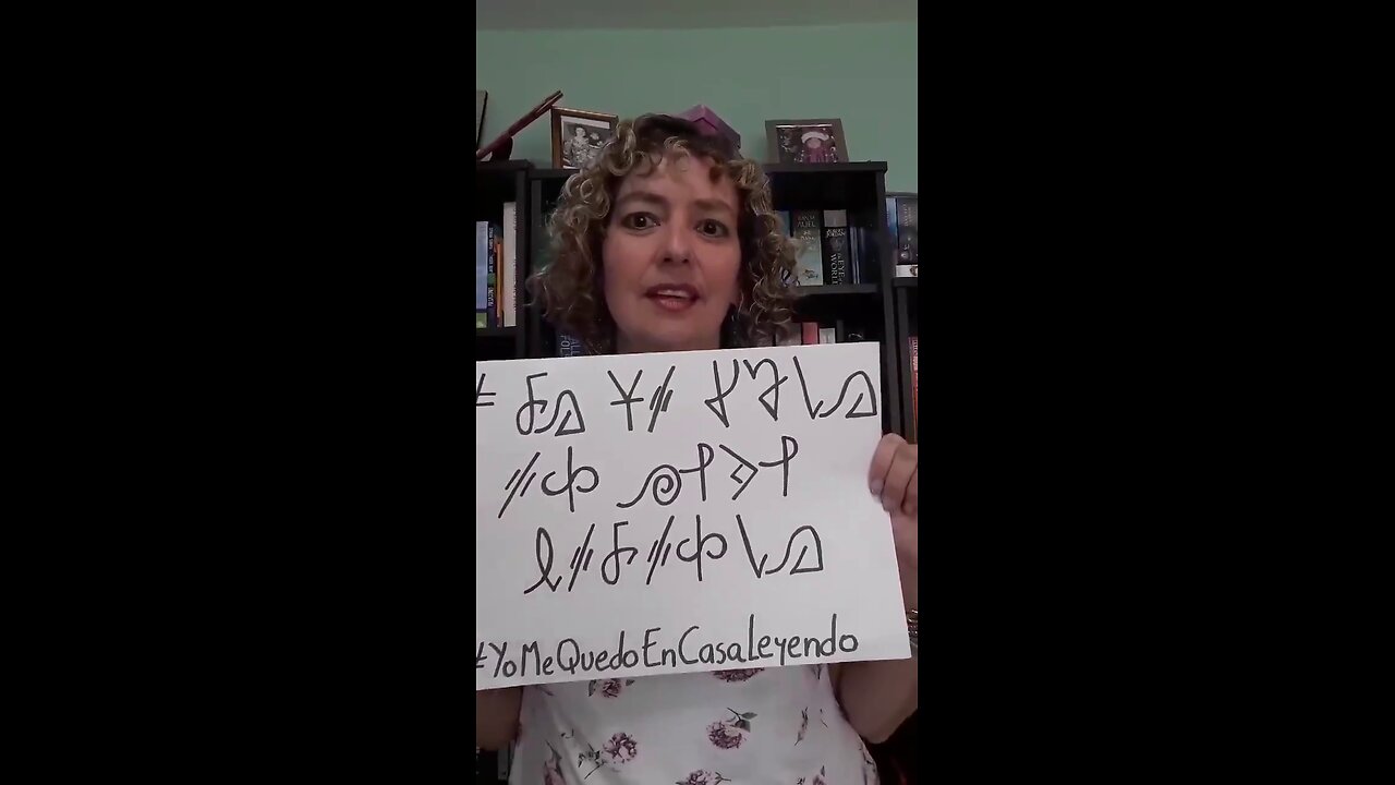 Masona covidiana lanzando sigilos (hechizos) contra sus espectadores (marzo 2020) (Quédate en casa)