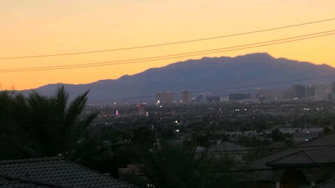 Did you see tonight's Las Vegas sunset? Check this out! 01.12.2025 #follow #lasvegas #weather