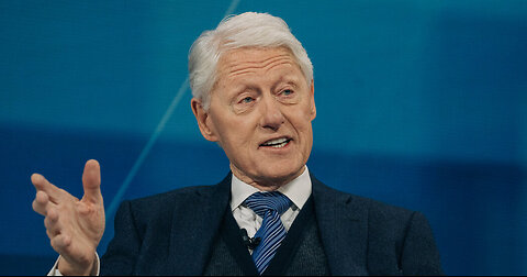 Fmr President Bill Clinton Hospitalized With FeverFmr President Bill Clinton Hospitalized With Fever