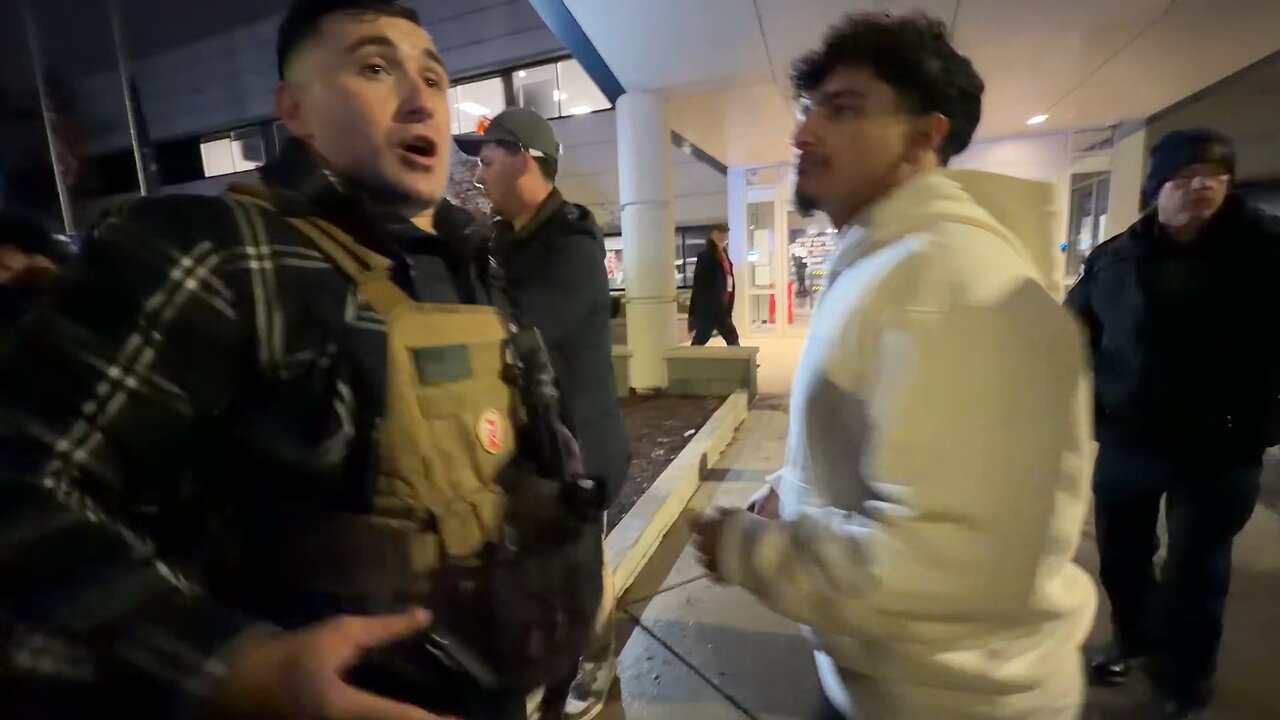 “Everybody is chomping the f out. I don’t have any bananas!