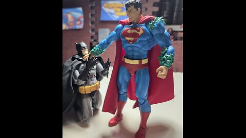 Is This The Coolest Superman Figure Ever? Mafex Hush Superman