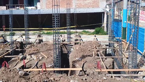 Trabajos de armado de acero y encofrado