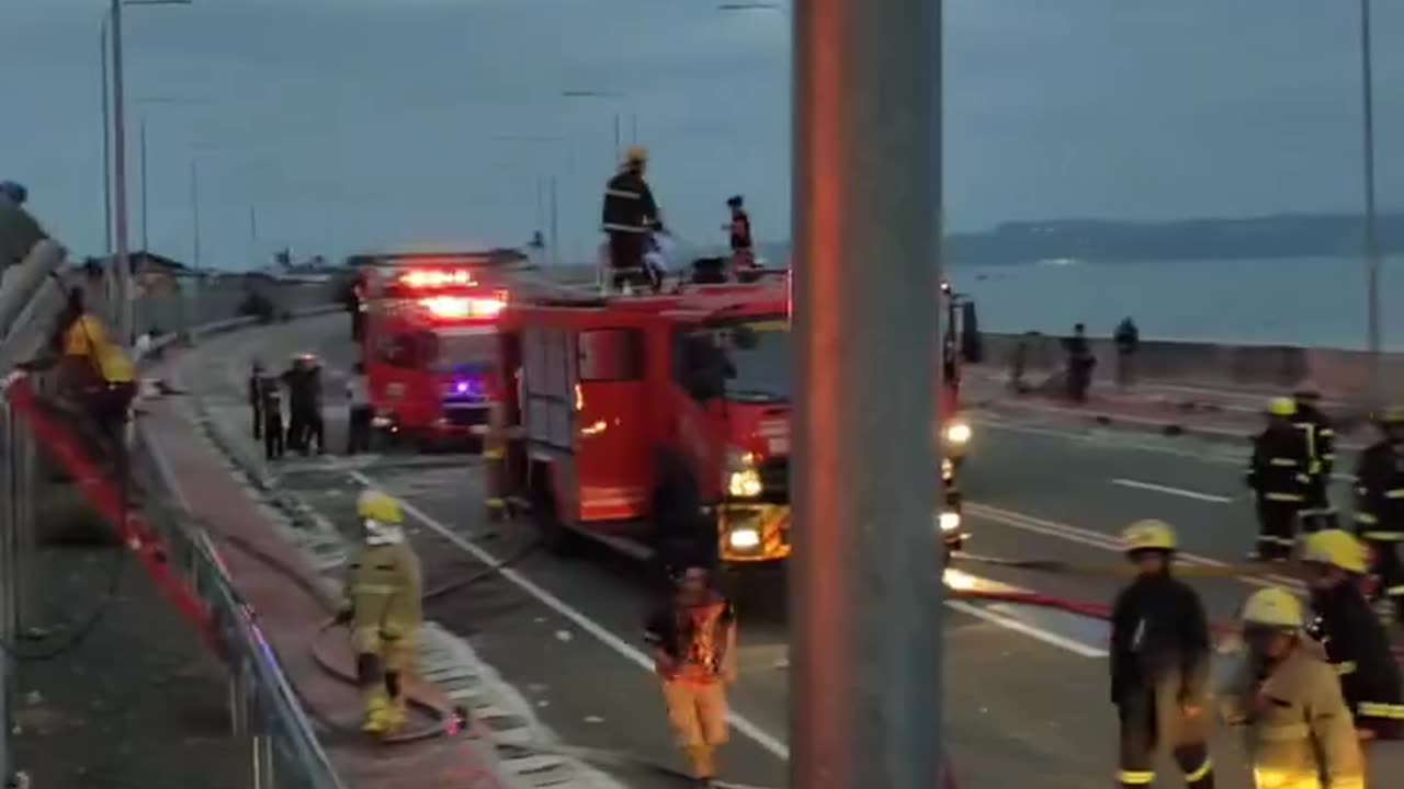 Massive fire in Barangay 21-C Piapi Boulevard, Davao in the Philippines yesterday afternoon