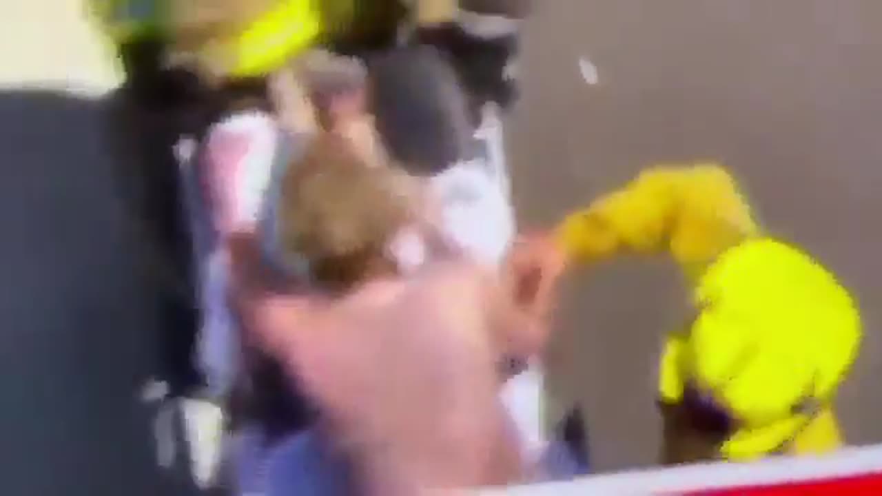 Real footage of the illuminati taking out actress Anne Heche on live TV