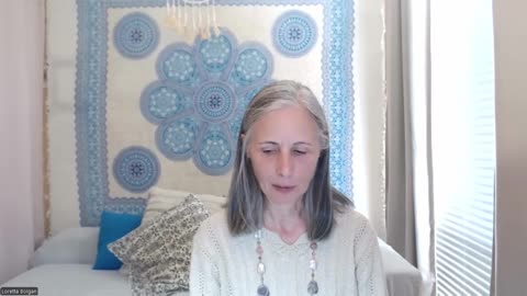 Dott.sa Loretta Bolgan chimica farmaceutica, ricercatrice scientifica ed esperta in farmacovigilanza