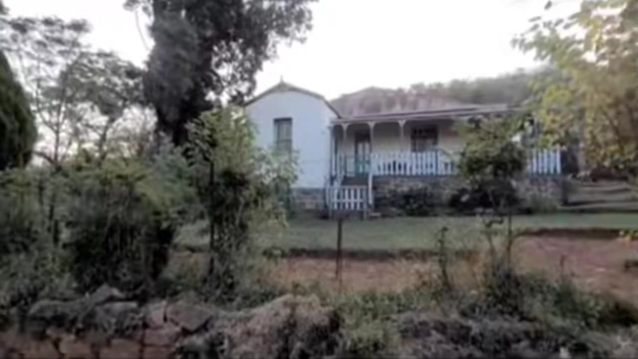 😱🔍 They Thought They Were Alone in the Abandoned House... | TheHauntingHour