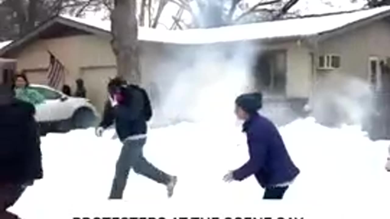 ICE agents unleash tear gas on leftists who tried to stop an illegal alien arrest