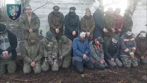 Large Group of Russian Soldiers Surrender to Ukrainian Marines