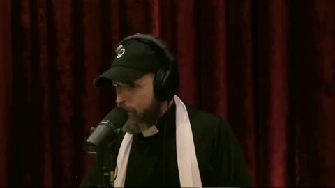 Border Agents' Machiavellian Defense - Duncan Trussell and Joe Rogan #immigration