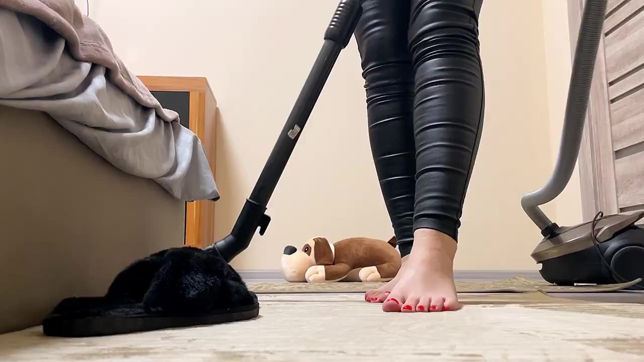 Soft Vacuuming ASMR ｜ Calm and Quiet Cleaning Session.