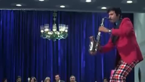 Main Aaya Hoon Leke Saaz (indian movie songs)