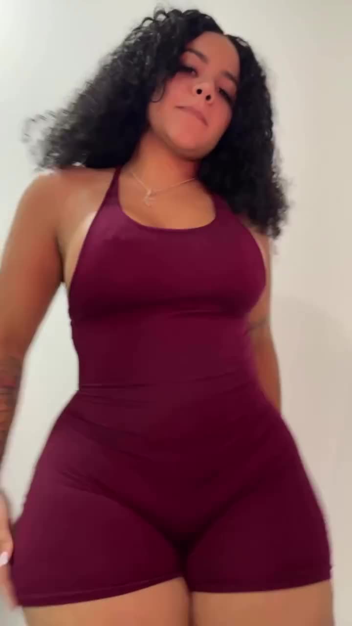 🍑 She Thicc With Big Ol Booty 🥰💯🔥