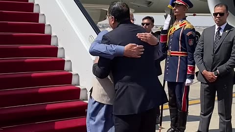 "PM Modi's Historic Welcome in Egypt: Guard of Honour and Warm Reception by Egyptian PM"