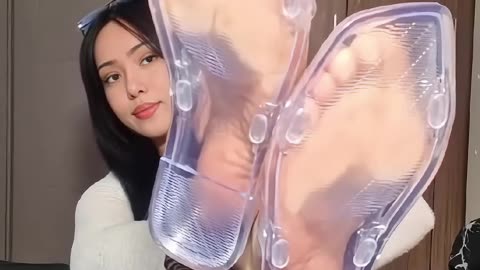 Bella Poarch Clear Flip Flop Soles 🦶🏻👀✨