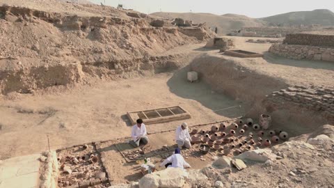 Colorful blocks from Queen Hatshepsut's temple uncovered in Egypt