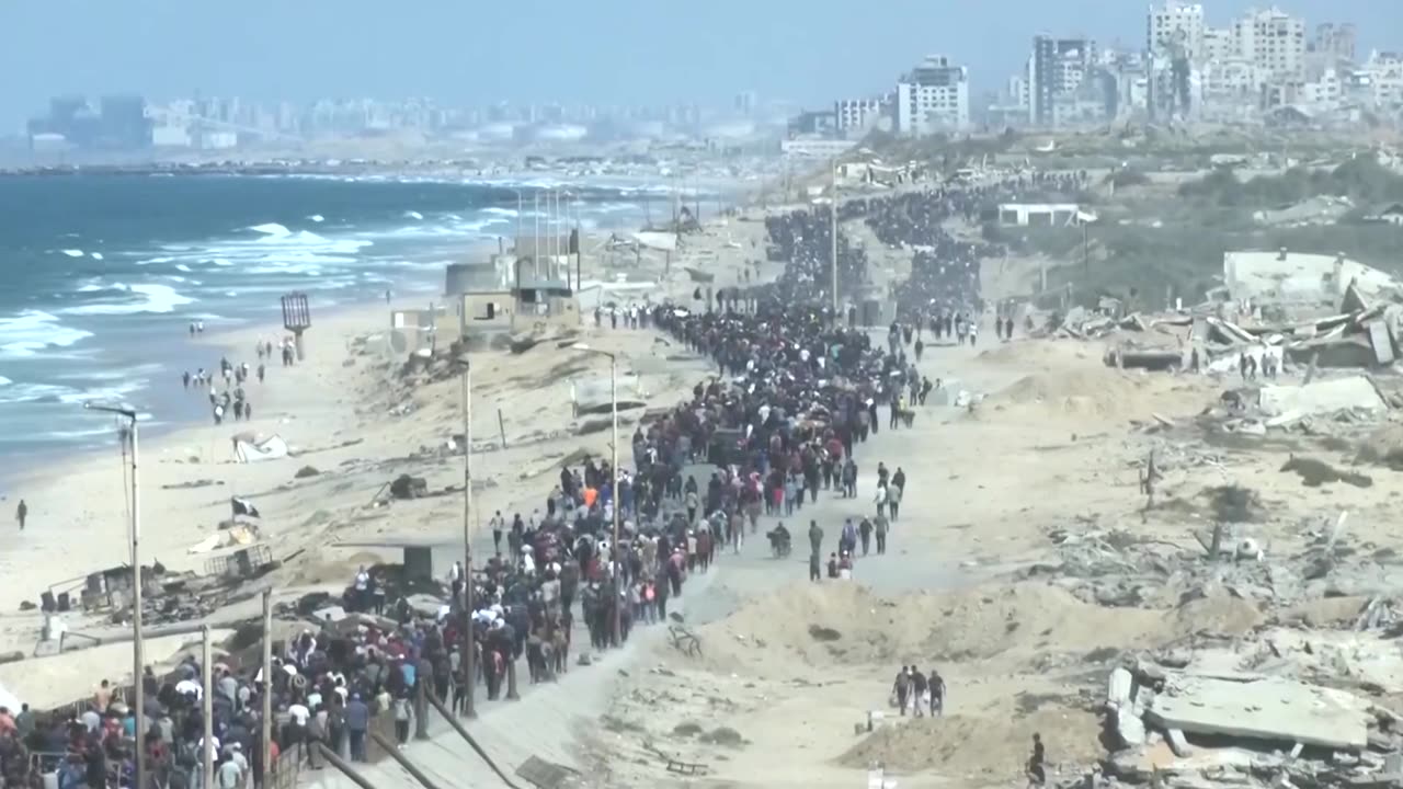 Thousands returning to Gaza City as Israeli troops withdraw