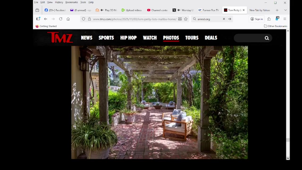 Tom Petty Lists Malibu Home