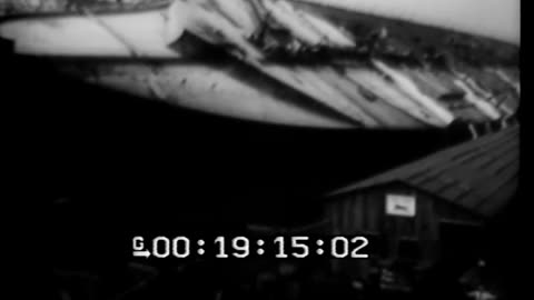 VIEWS OF S.S.NORMANDIE LISTING, NEW YORK - VIEWS OF S.S.NORMANDIE LISTING, NEW YORK - 428-npc-5172