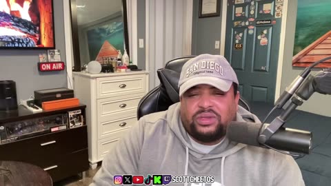 Pedo Scottcheetos gets his back kicked in by Detractors 11/28/25