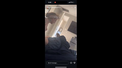 BLUEFACE BABY KING OF CRABS RESTAURANT MONIECE SLAUGHTER TRIES FOOD