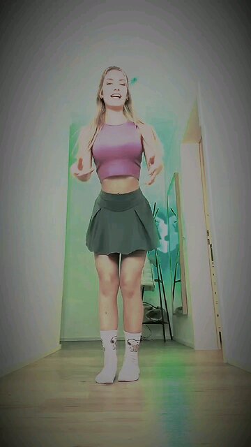 Please don't move without giving me a little Love!🥹🩷