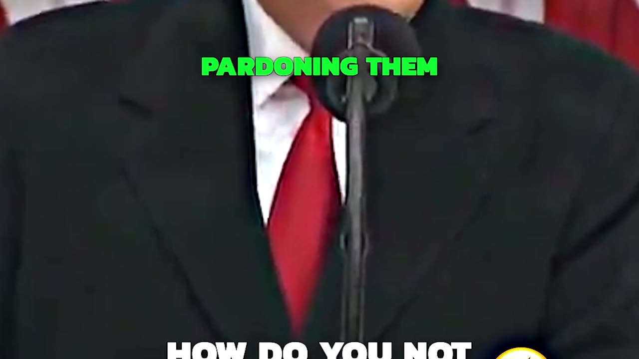 TRUMP’s Thanksgiving Joke Has Everyone Laughing🤣