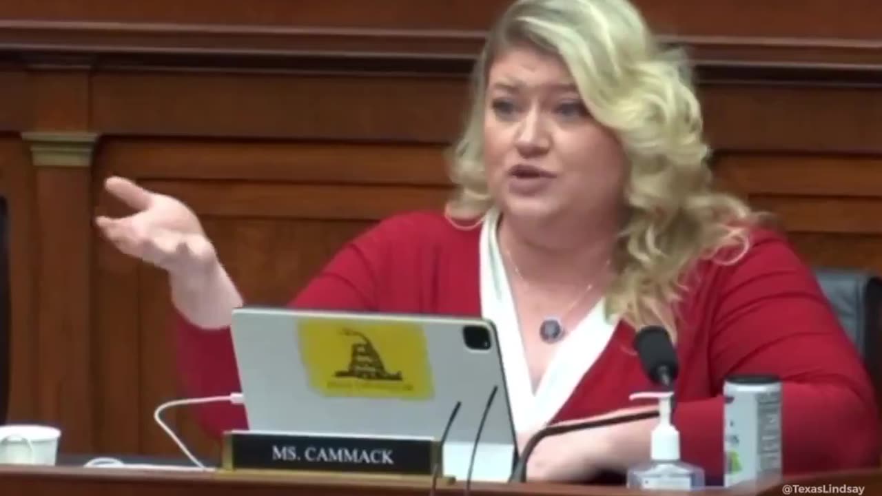 Kat calling out another congressmember on taking money