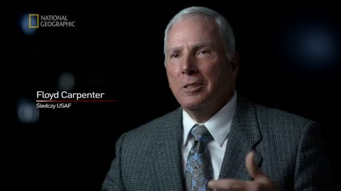 NIEWIDZIALNY BOMBOWIEC dokument pl