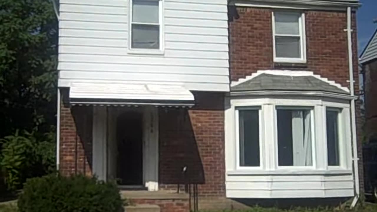 EWALD CIR_ THESHEASHOW.COM