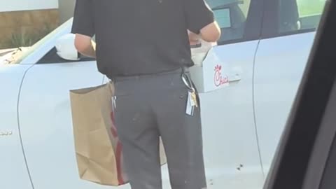 -fil-A Worker's Patience Tested in Cringe-Worthy Curbside Moment