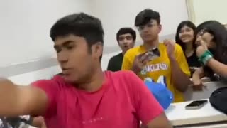 😂 You Won't Believe This College Lafda! | FunFM