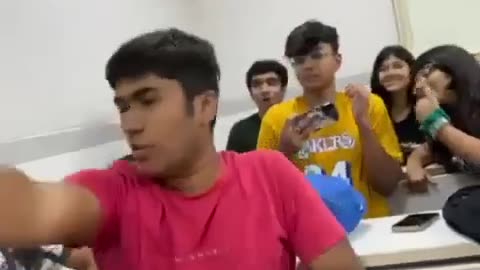 😂 You Won't Believe This College Lafda! | FunFM