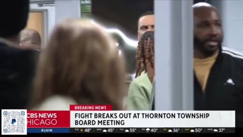 Illinois Mayor Jumps Into Fight During Board Meeting