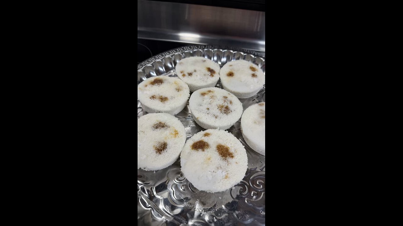 ভাপা পিঠা একদম fresh coconut দিয়ে 🇺🇸