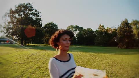 tabi Bonney - SUNLIGHT (OFFICIAL VIDEO)