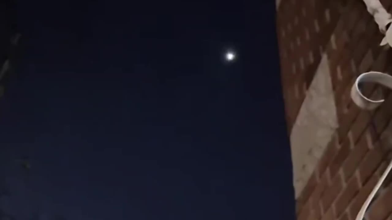 🛸😱 South Korea UFO Sighting: What Is This?! | TheTruthAbove