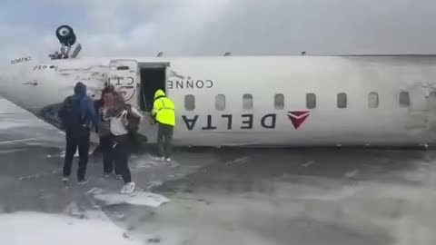 🚨🚨ULTIMA ORA: un altro aereo passeggeri è precipitato..