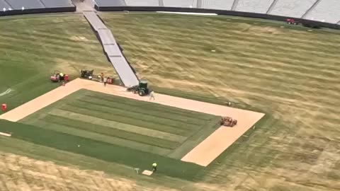 🤯✨ Watch Melbourne Cricket Ground Transform from Football to Cricket! | FeedMyCuriosity