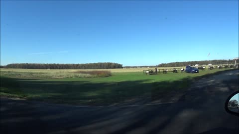 WHERE PPL FLY DRONES N STUFF