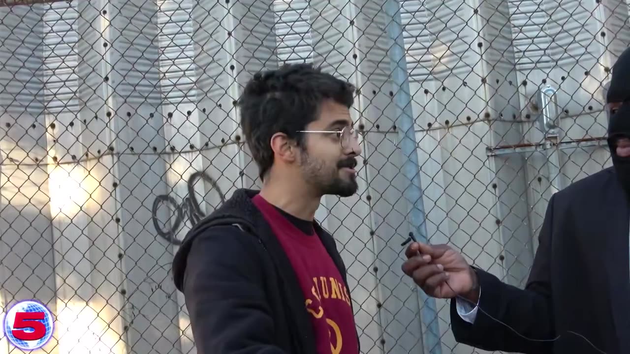 Communist outside a Mamdani rally: Terrifying