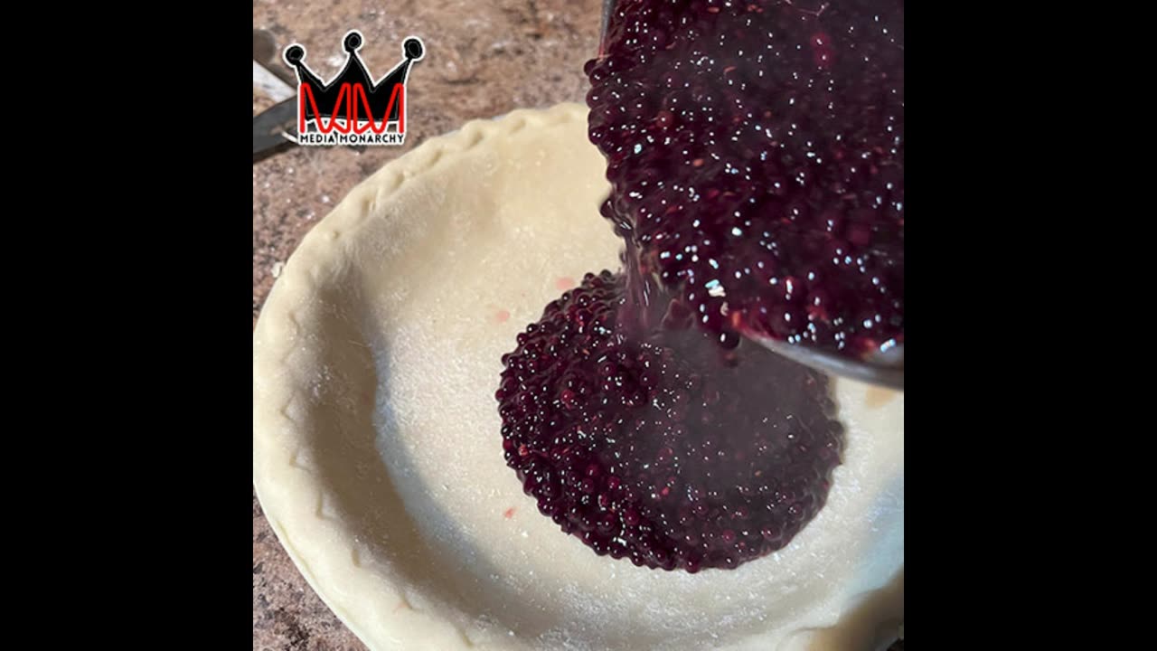 Mounsey Minute Episode 21 : Elderberry Pie