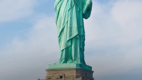 STATUE OF LIBERTY IN CHAINS: HOW U.S. LIES TO WORLD