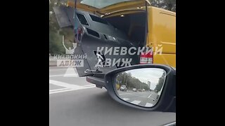 Transportan un dron ruso dañado en Ucrania