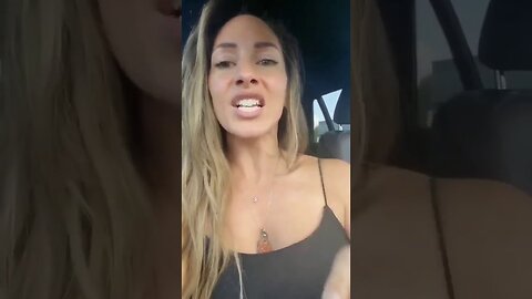 [Oct 16, 2020] Woman Destroys Maskers With Epic Rant [Eagle, Plane & Anchor]